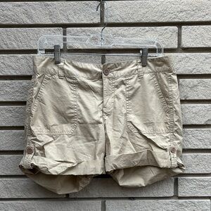 Tommy Hilfiger Tan Lightweight Cuffed Shorts Size 4